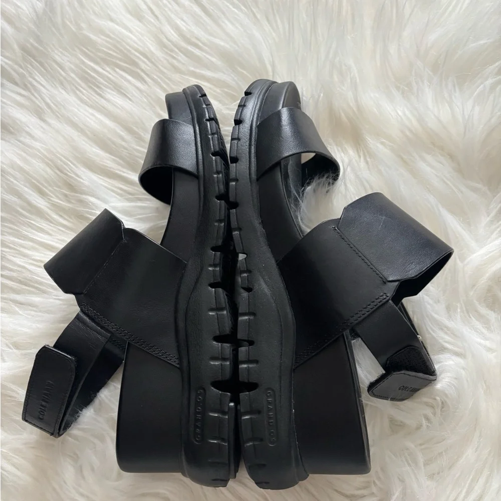 Cole Haan Black Sandals with Sleek Minimalist Design - Picture 4 of 4